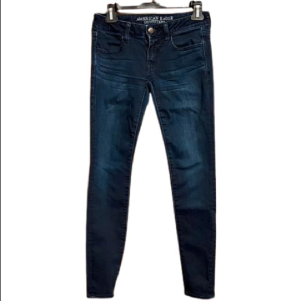 American Eagle Super Low Rise Jegging Jean size 2 short